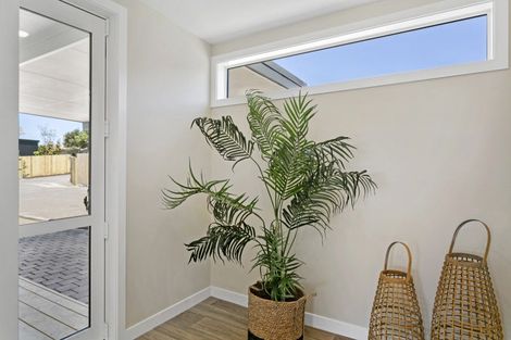 Photo of property in 12b Reeves Road, Acacia Bay, Taupo, 3330