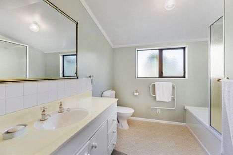Photo of property in 14b Agra Crescent, Khandallah, Wellington, 6035