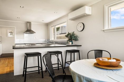 Photo of property in 92 Surrey Street, Forbury, Dunedin, 9012