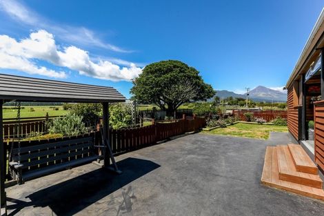 Photo of property in 377 Dover Road, Okato, New Plymouth, 4374