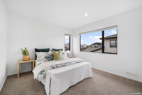 Photo of property in 11 Kuhanui Drive, Karaka, Papakura, 2113