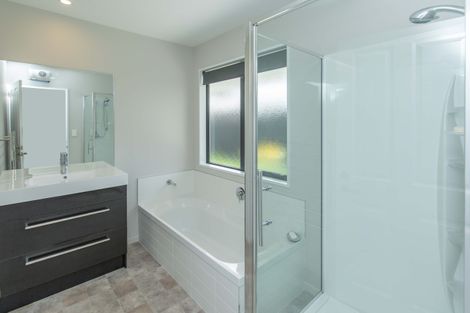 Photo of property in 28 Surfers Place, North New Brighton, Christchurch, 8083