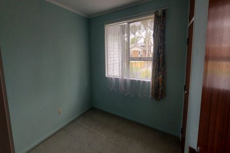 Photo of property in 8 Jenelin Road, Glendene, Auckland, 0602