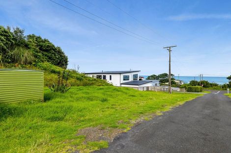 Photo of property in 6 Tokopapa Street, Mokau, 4376