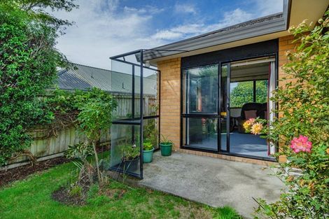 Photo of property in 2/25 Aberfoyle Place, Parklands, Christchurch, 8083