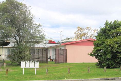 Photo of property in 16 Carlisle Street, Greerton, Tauranga, 3112