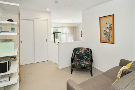 Photo of property in 8 Thompson Park Road, Mount Wellington, Auckland, 1060