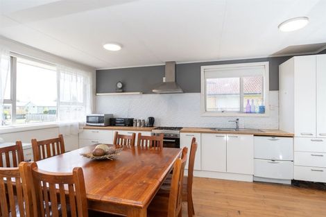 Photo of property in 25 Jamieson Crescent, St Andrews, Hamilton, 3200