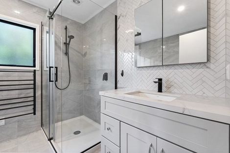 Photo of property in 129 Florence Avenue, Orewa, 0931