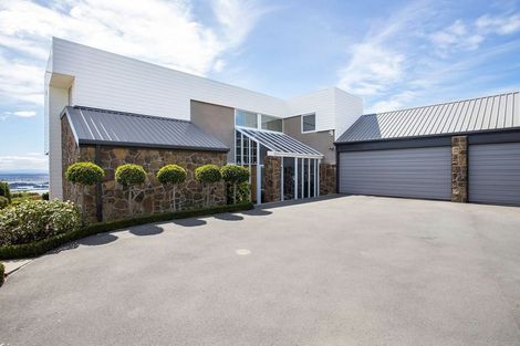 Photo of property in 12 Luxton Place, Mount Pleasant, Christchurch, 8081