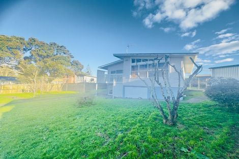 Photo of property in 73 Christmas Road, Manurewa, Auckland, 2102