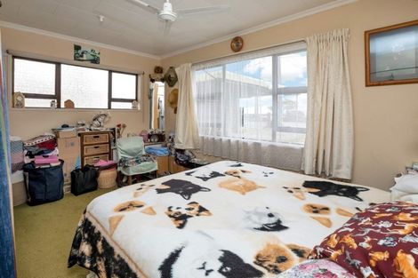 Photo of property in 109 Hurndall Street East, Maungaturoto, 0520