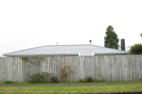 Photo of property in 39 Cumming Street, Okato, 4335