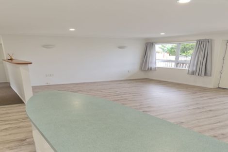 Photo of property in 33a Springs Road, Parakai, 0830