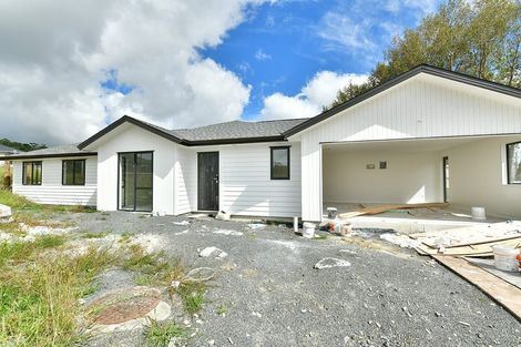 Photo of property in 1 Kanono Way, Helensville, 0800