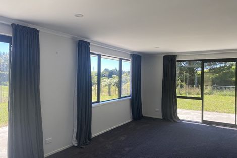 Photo of property in 68 Saxton Road, Upper Vogeltown, New Plymouth, 4371