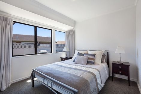 Photo of property in 13 Ngamotu Place, Mount Maunganui, 3116