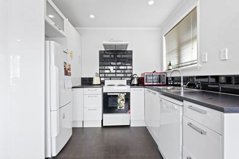 Photo of property in 80 Fairfield Road, Fairfield, Hamilton, 3214