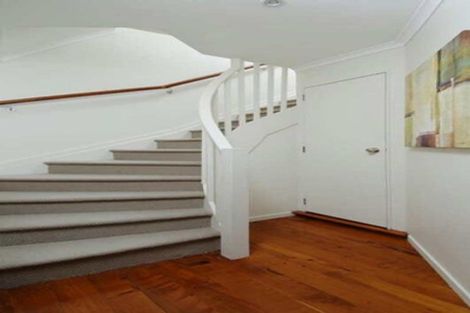 Photo of property in 2/12a Dallinghoe Crescent, Milford, Auckland, 0620