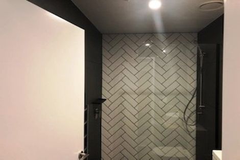 Photo of property in 2/163 Hobsonville Point Road, Hobsonville, Auckland, 0616