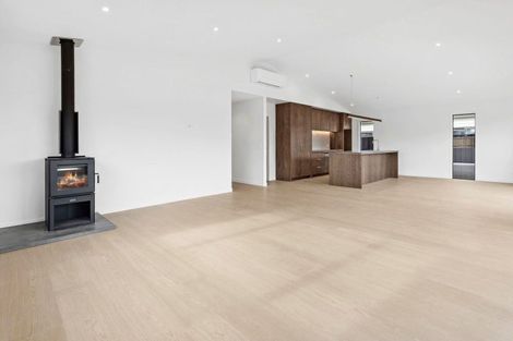 Photo of property in 6 Waddell Street, Lake Hawea, 9382