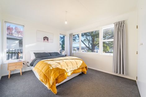 Photo of property in 10 Prestige Place, Maoribank, Upper Hutt, 5018