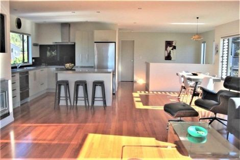 Photo of property in 122 Pepe Road, Tairua, 3508