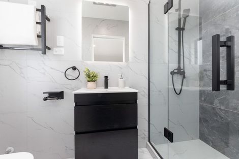 Photo of property in 3/3153 Great North Road, New Lynn, Auckland, 0600