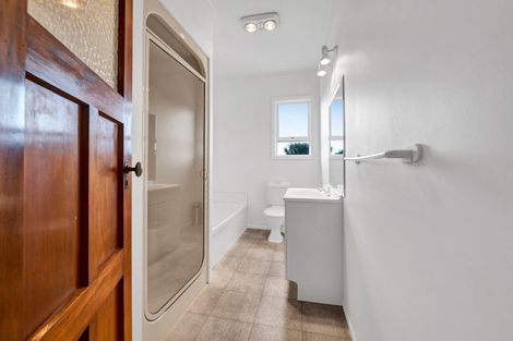 Photo of property in 47 Domett Street, Opunake, 4616