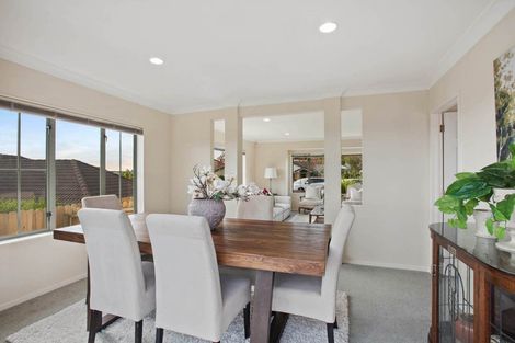 Photo of property in 11 Conacher Close, East Tamaki Heights, Auckland, 2016