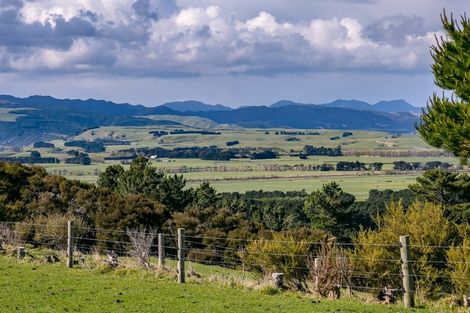 Photo of property in 2943a Western Lake Road, Western Lake, Featherston, 5773