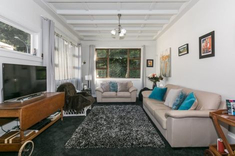Photo of property in 109 Milton Road, Bluff Hill, Napier, 4110