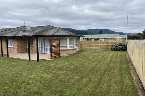 Photo of property in 39 Spackman Crescent, Paraparaumu, 5032