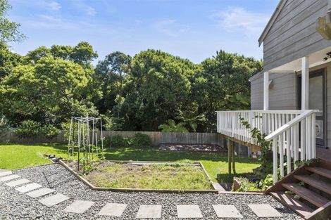 Photo of property in 50 Robbies Road, Shelly Park, Auckland, 2014