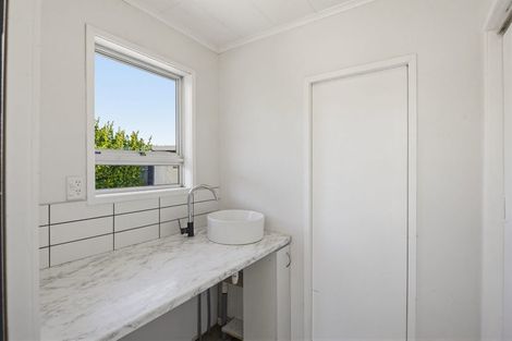 Photo of property in 32 Sylvan Avenue, Waikanae, 5036