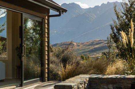 Photo of property in 5 Ellesmere Avenue, Jacks Point, Queenstown, 9371