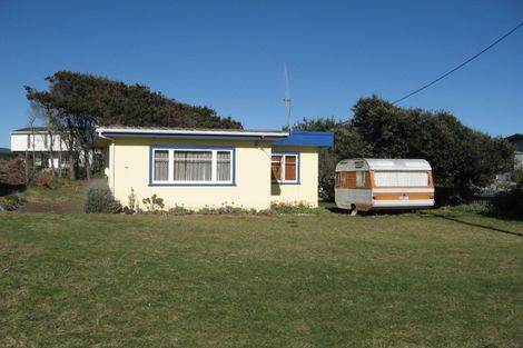 Photo of property in 26 Himatangi Street, Himatangi Beach, Foxton, 4891