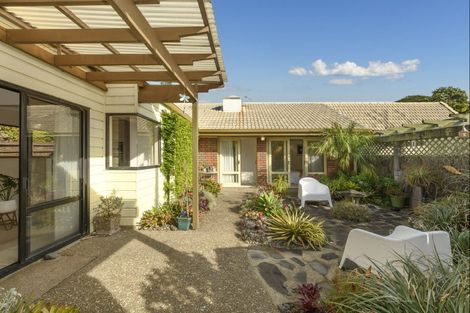 Photo of property in 298 Otumoetai Road, Otumoetai, Tauranga, 3110