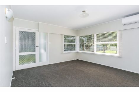 Photo of property in 2/4 Liverpool Street, Papakura, 2110