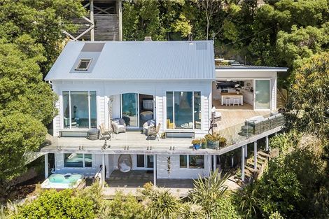 Photo of property in 35 Khyber Road, Seatoun, Wellington, 6022