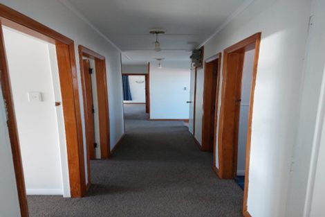 Photo of property in 6 Homer Place, Upper Riccarton, Christchurch, 8041