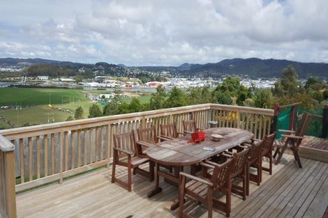 Photo of property in 4 Eureka Place, Parahaki, Whangarei, 0112