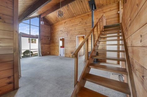 Photo of property in 14 Fairfax Terrace, Frankleigh Park, New Plymouth, 4310