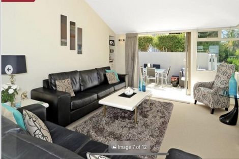 Photo of property in 127 Forrest Hill Road, Forrest Hill, Auckland, 0620