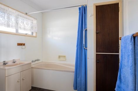 Photo of property in 21 Bayly Road, Moturoa, New Plymouth, 4310