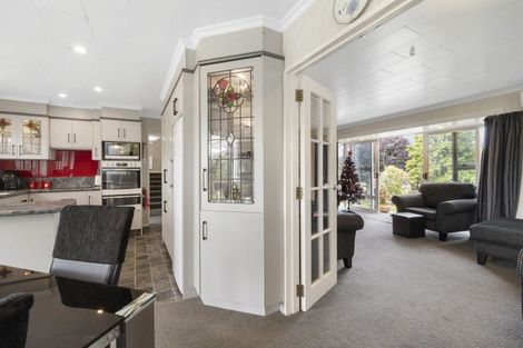 Photo of property in 24 Mills Street, Eltham, 4322