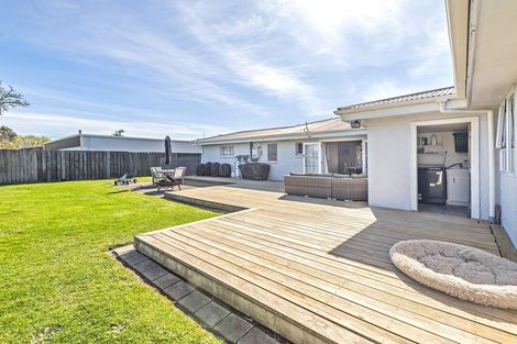 Photo of property in 35 Leeston And Lake Road, Leeston, 7632