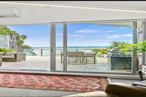 Photo of property in 80b Queen Street, Northcote Point, Auckland, 0627