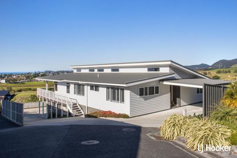 Photo of property in 33 Tohora View, Waihi Beach, 3611