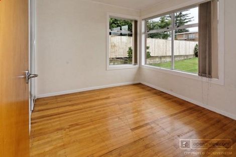 Photo of property in 12d Dawn Place, Te Atatu South, Auckland, 0610